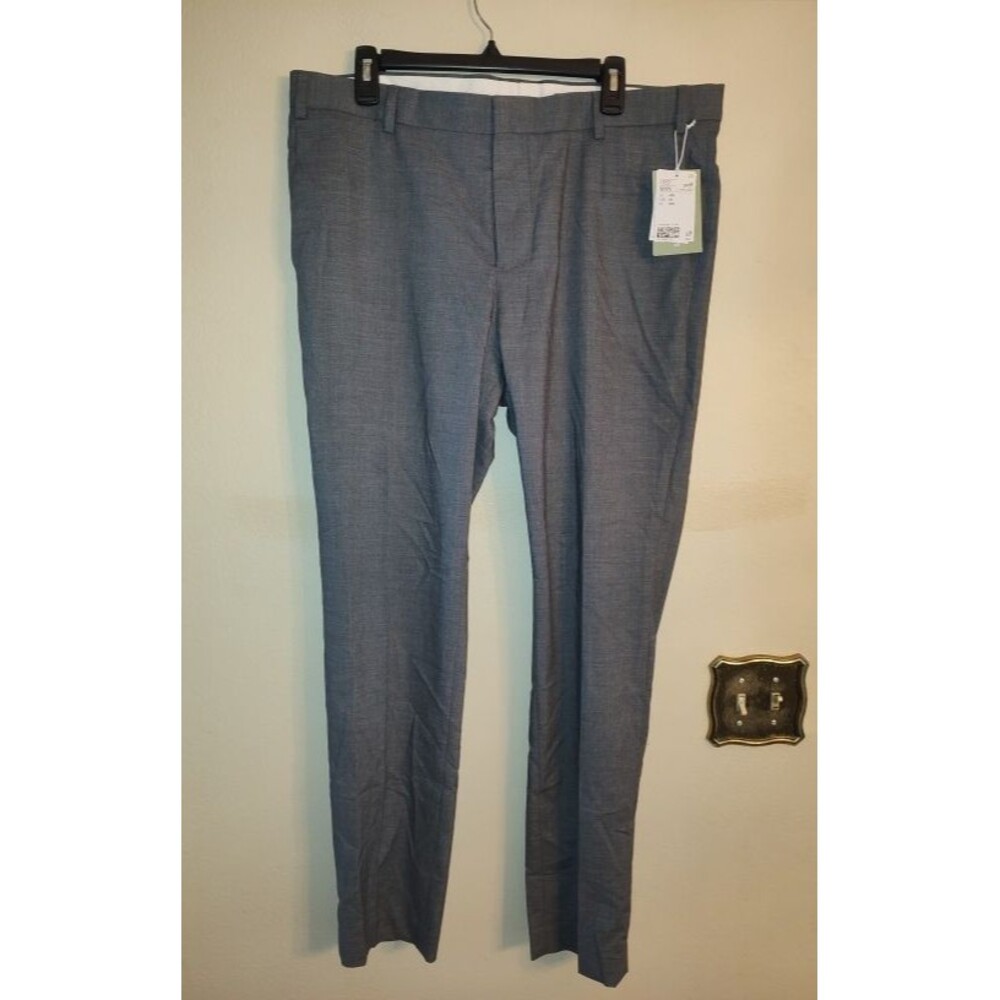 New with tags Men's H&M Skinny Fit Coupe Moulante Gray Pants Size 40R